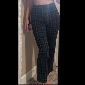 Brandy Melville flare pants, never worn. Great condition!